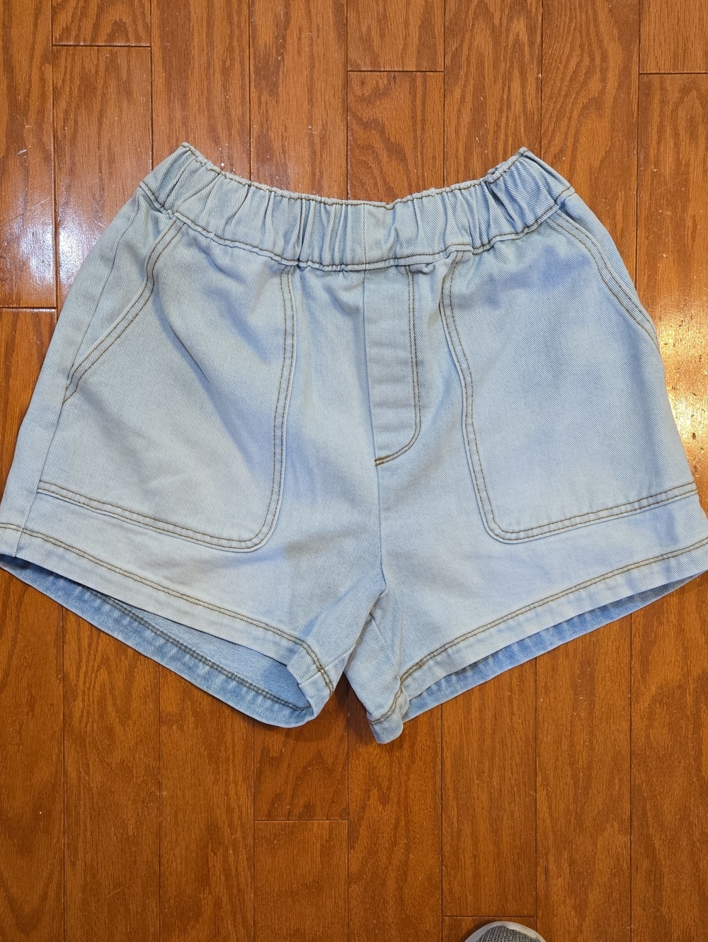 Billabong Light Wash Elastic Waist Denim Shorts Size 10